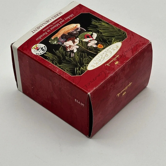 Hallmark Ornament Mickey and Minnie in Paradise Romantic Vacations 1999 Disney - Picture 2 of 4